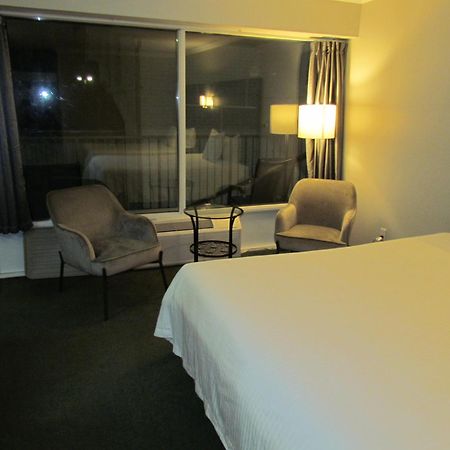 Rodeway Inn King William Хантсвилл Экстерьер фото